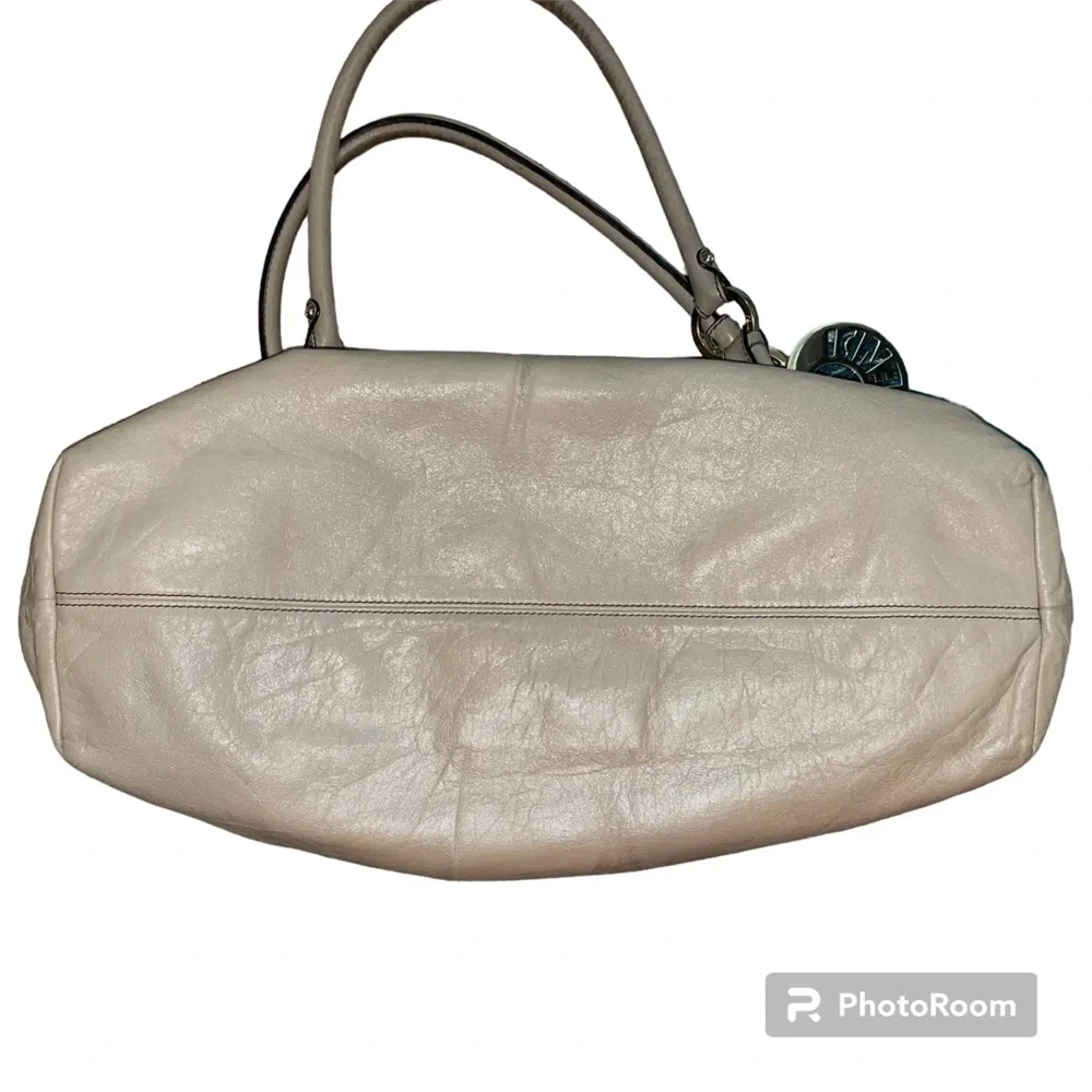 Fendi Large Chef Shopper Tote Bag in Chiaro Beige Cream Lambskin Leather Bag